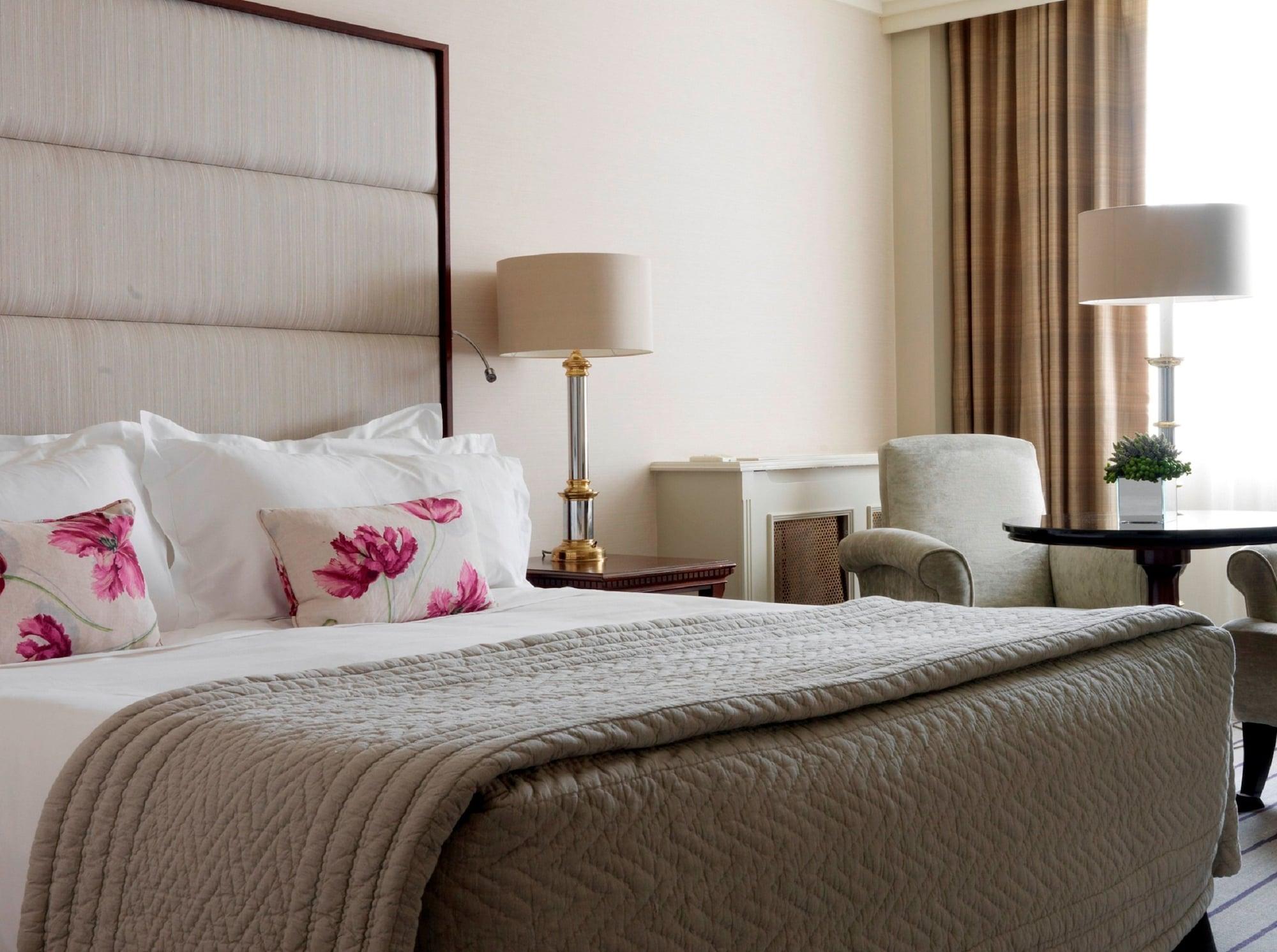 The Westbury Hotel Dublin Exterior photo A bedroom at the hotel