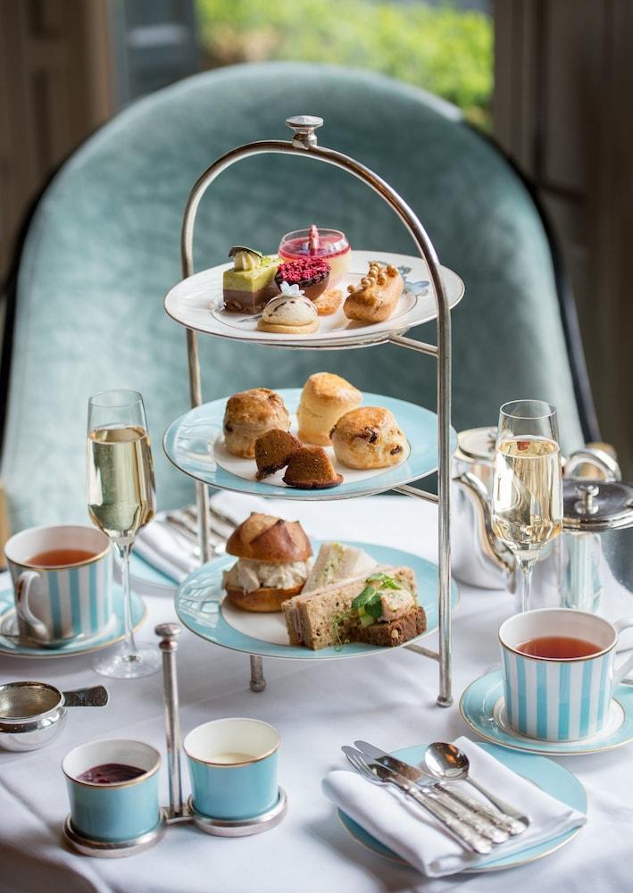 The Westbury Hotel Dublin Exterior photo Afternoon tea at the InterContinental London Park Lane
