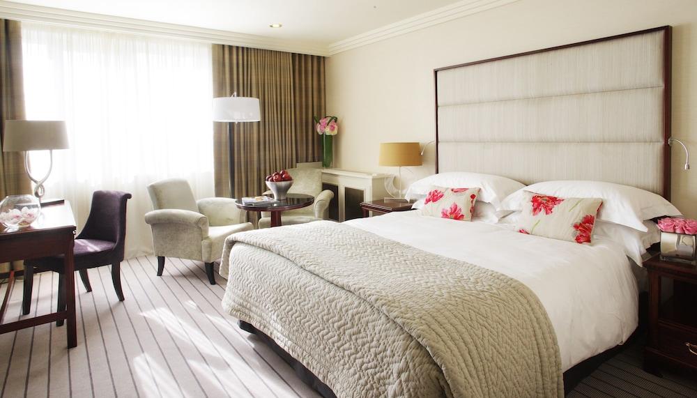 The Westbury Hotel Dublin Exterior photo A room at The Dorchester